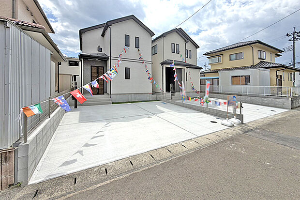 （現地写真）徒歩圏内に多彩な住環境！