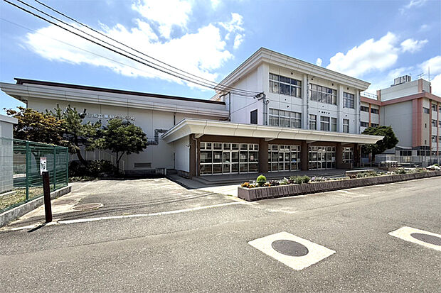 仙台市立東仙台小学校 徒歩3分