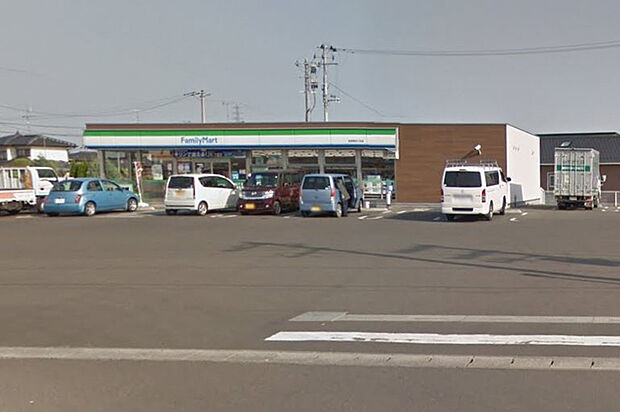 ファミリーマート船岡東四丁目店 徒歩11分