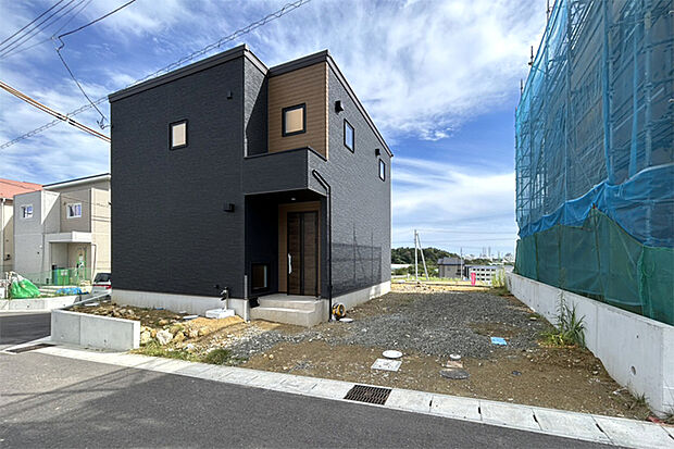 (現地写真)小学校まで徒歩15分!