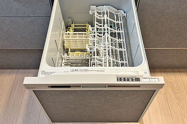 (食器洗浄乾燥機)ビルドイン食洗機だから、場所を取らずにスッキリ!※同仕様例