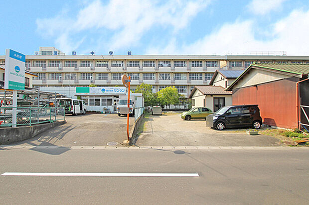 蒲町中学校 徒歩19分