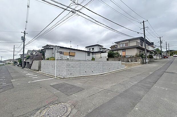 敷地広々63坪!南面に広いお庭を完備♪現地(2026年9月)撮影