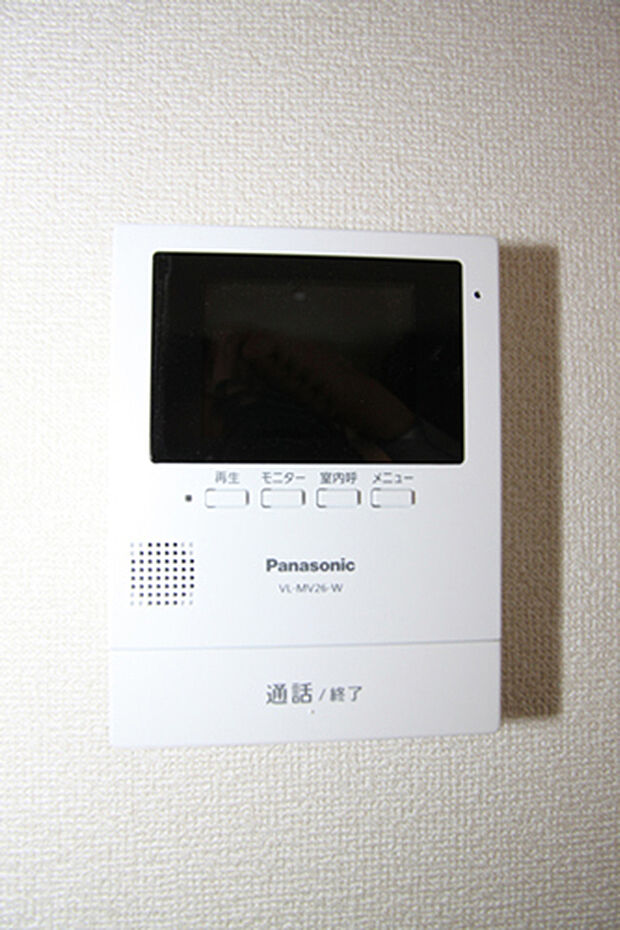 留守中の訪問者画像をモニター親機に自動で最大30件まで録画・保存♪帰宅後にも確認できます。