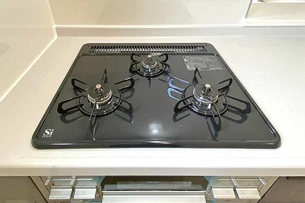 (ガスコンロ)3口コンロで複数の調理もできます♪