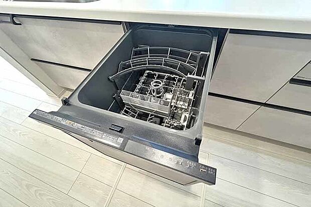 (食器洗浄乾燥機)家事の負担を軽減する食洗機付き!忙しい時間に嬉しい時短アイテム♪