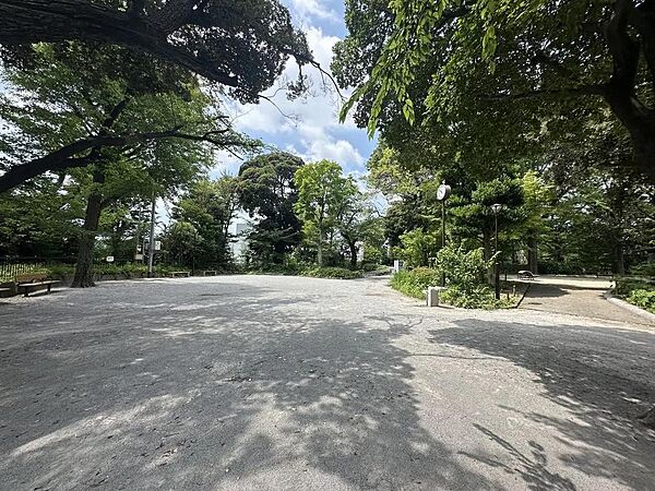 稲付公園まで約340m　徒歩5分
