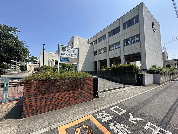 和光市立本町小学校まで約660m　徒歩9分