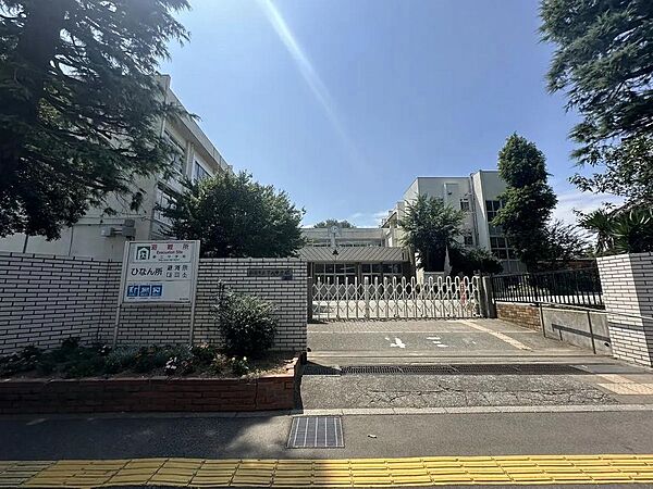 和光市立第二中学校まで約700m　徒歩9分