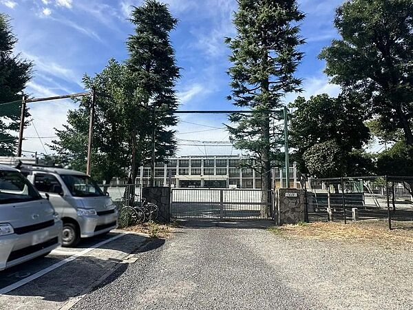 練馬区立谷原小学校まで約350m　徒歩5分