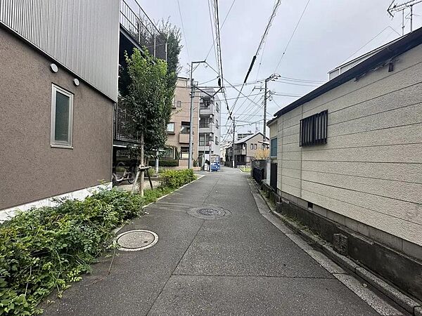 北西側公道