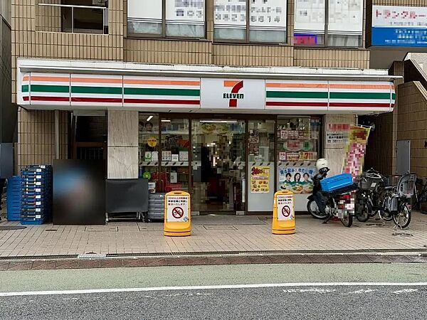 セブンイレブン　文京千駄木１丁目店まで約15ｍ　徒歩１分