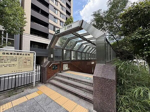 都営新宿線「浜町」駅　徒歩４分