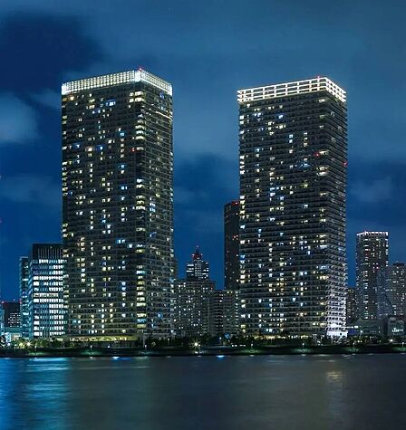 外観(夜間)
