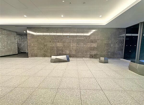 敷地内　共用エレベーターホール