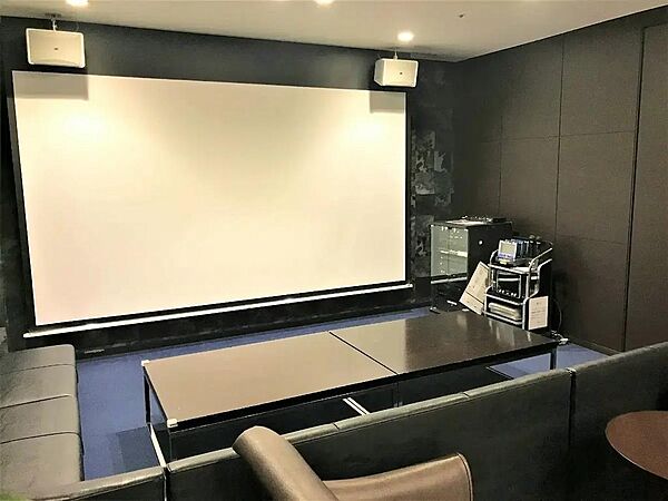 パーティスタジオ（WEST棟 2階）