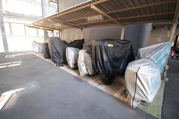 バイク置場
