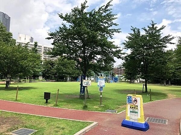 区立黎明橋公園まで約450m