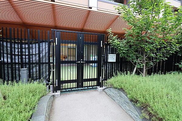 区立御殿山すこやか園まで約90ｍ　徒歩2分