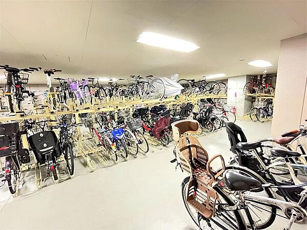 駐輪場