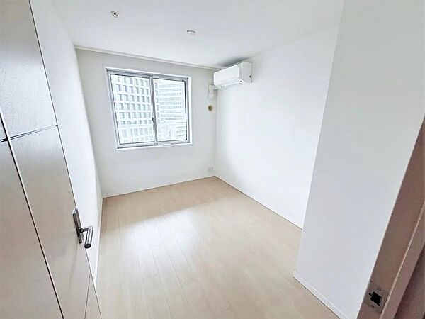 洋室を拡大表示