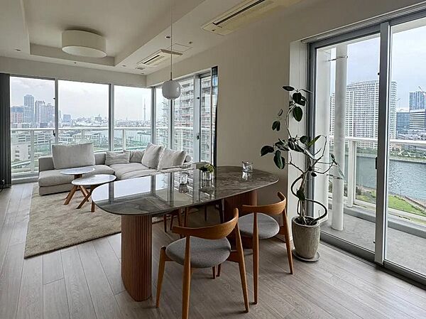 LD部分　角部屋住戸を体感できるお部屋です