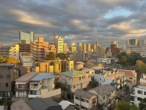 バルコニーからの眺望（夕方）