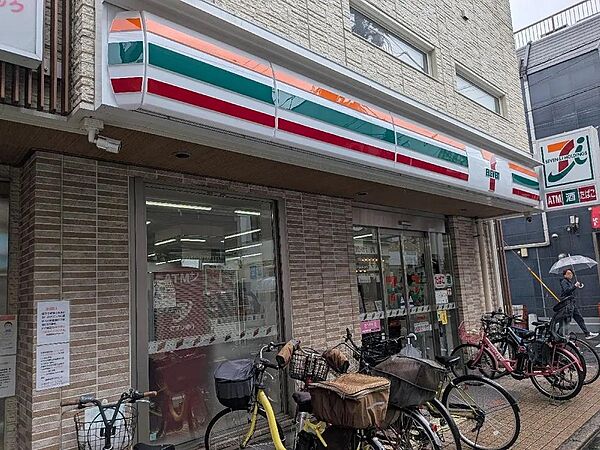 セブンイレブン世田谷祖師谷１丁目店まで約300m　