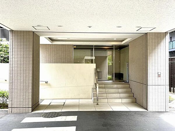 C棟エントランス