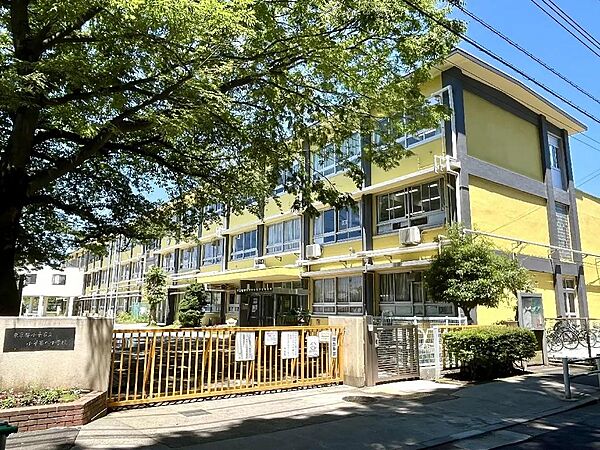 小平市立小平第八小学校まで約1100ｍ