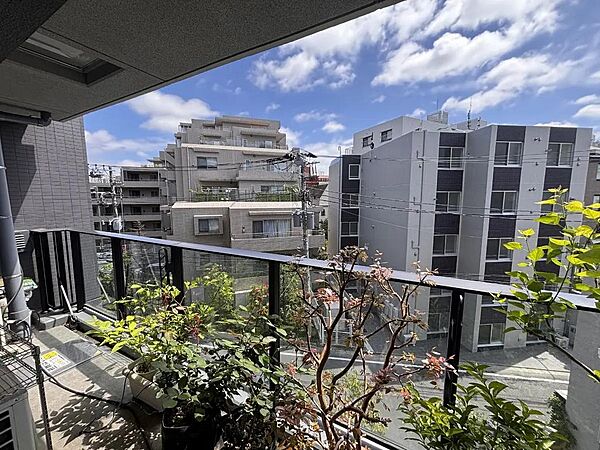 南側バルコニーからの眺望(3)
