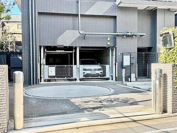 駐車場（車種による）