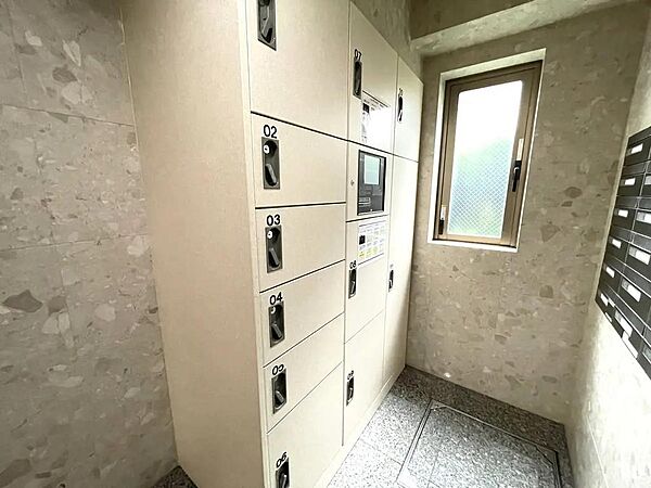 宅配ボックス