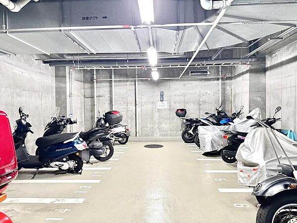 バイク置場