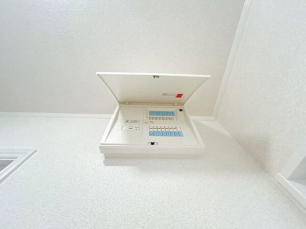 【リフォーム済み】分電盤は新品交換しました。弊社での通電確認後のお引渡しになりますので、お住まいになられてからも安心ですね。