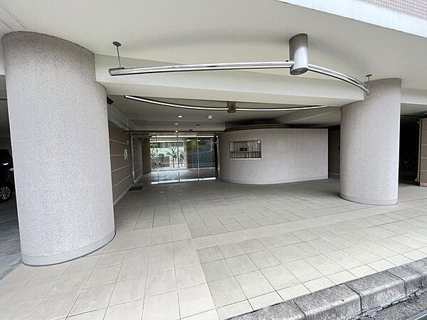 楠葉西 【共用部】建物入口 150m