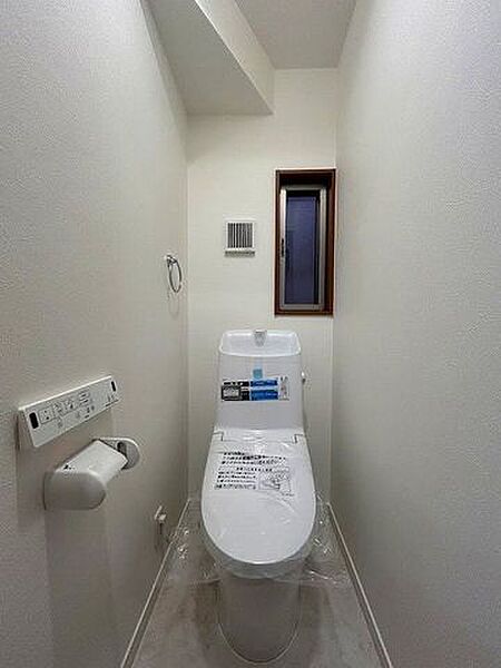 トイレ新品交換済みです。