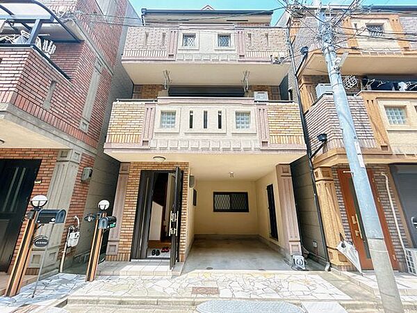 価格には消費税を含みます。自社物件につき随時ご案内可能。内覧希望の方はお電話ください。