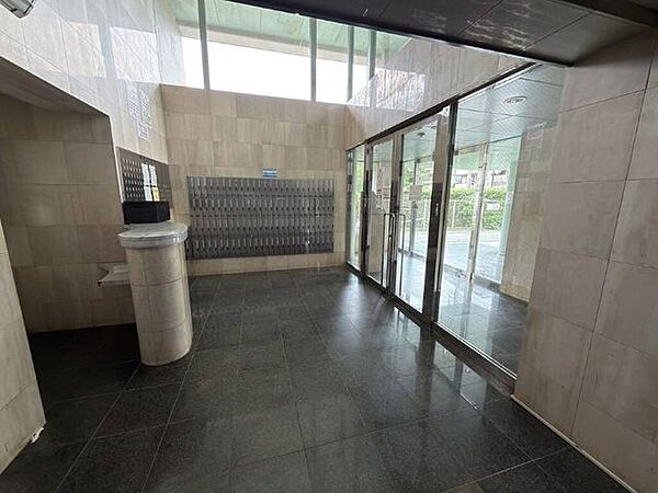 エントランスを拡大表示