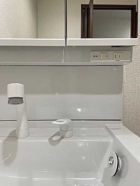 シャンプードレッサー付き洗面化粧台