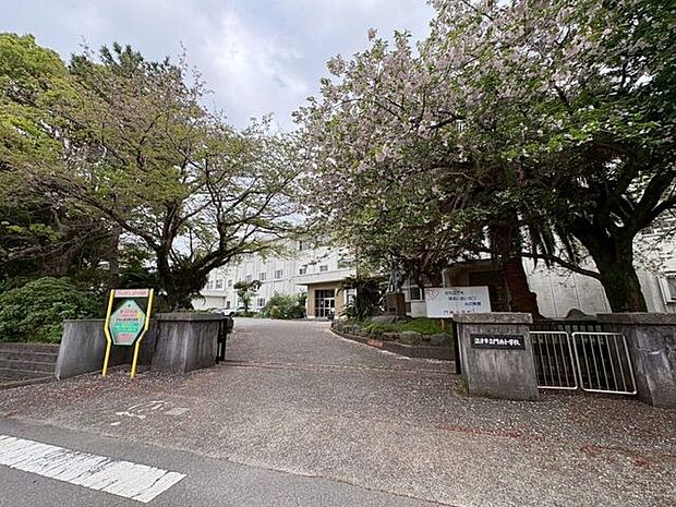 沼津市立門池小学校 1470m
