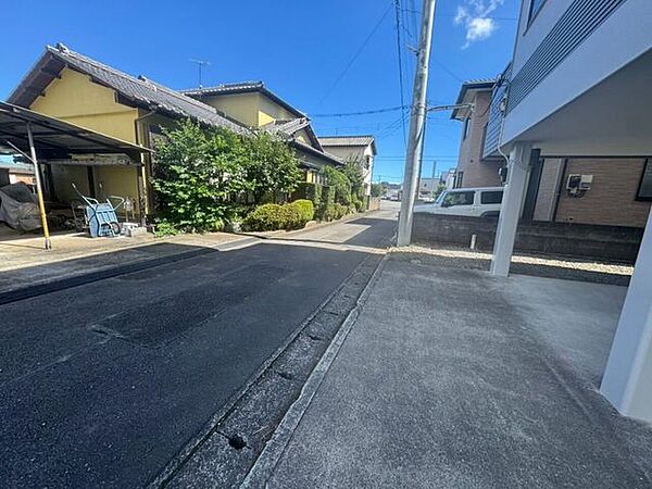 前面道路含む現地写真