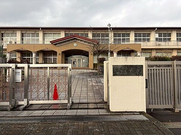 富士市立青葉台小学校 1540m
