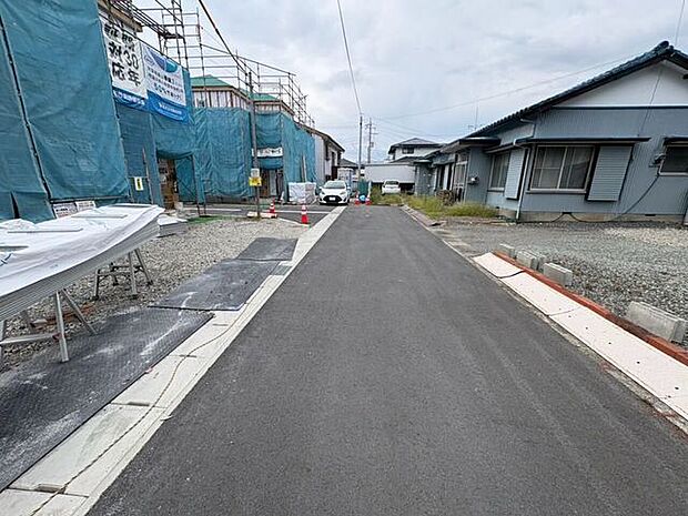 前面道路含む現地写真