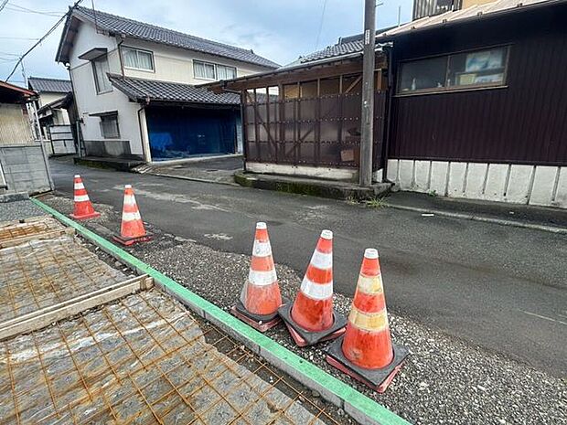 前面道路含む現地写真