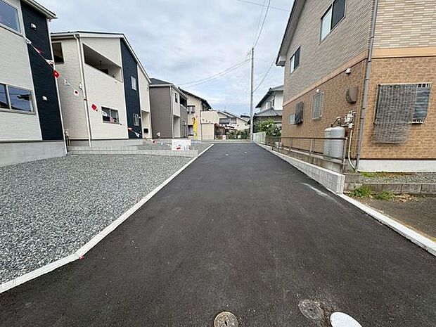 前面道路含む現地写真