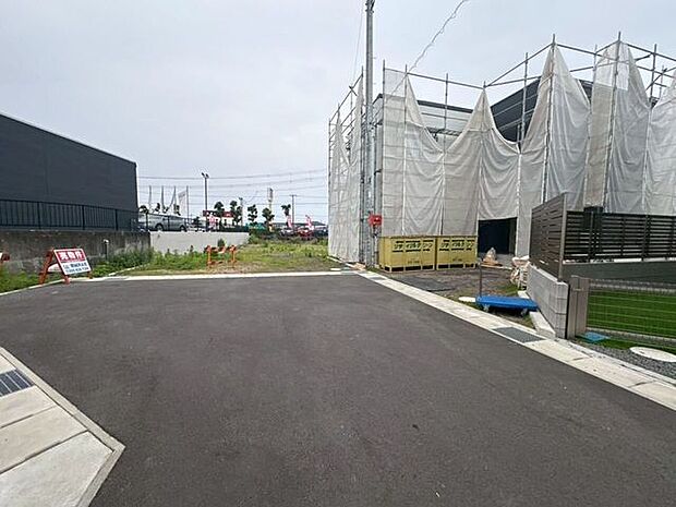 前面道路含む現地写真