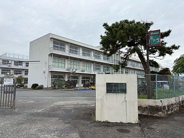 富士市立田子浦小学校 1390m