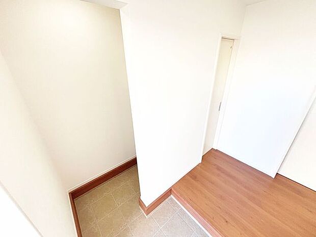 玄関土間収納があります♪