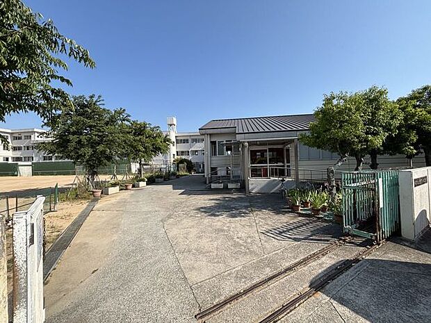 播磨町立播磨中学校 770m